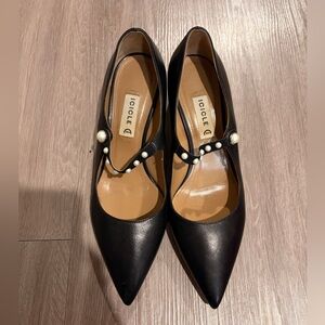 EUC Elegant Black Heels with Pearl Accents - size 7 (EU 37)